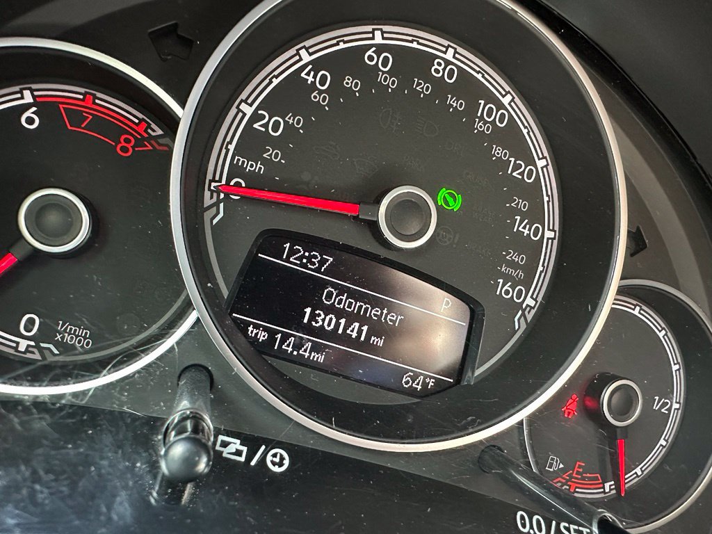 Used 2018 Volkswagen Beetle 2.0T S FWD image 10