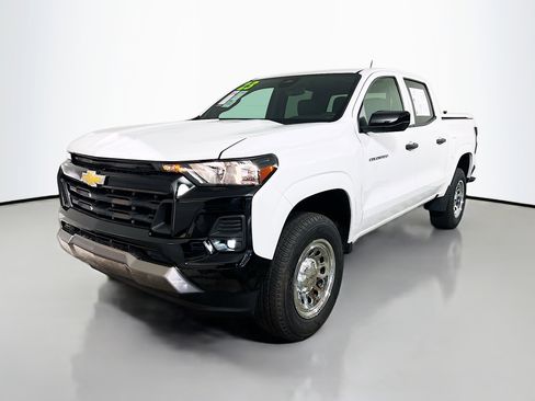 Used 2023 Chevrolet Colorado W/T w/ Safety Package image 9
