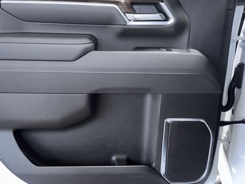 Used 2026 GMC Sierra 2500 SLE w/ Preferred Package image 36