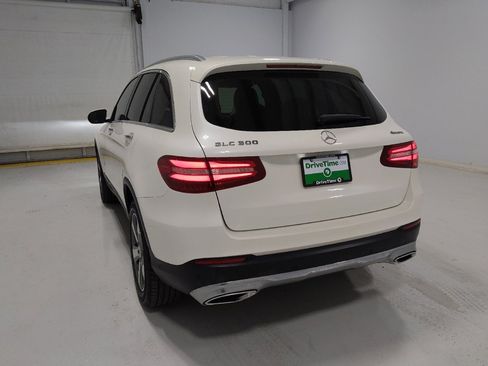 Used 2019 Mercedes-Benz GLC 300 4MATIC w/ Driver Assistance Package image 6