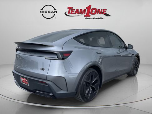 Used 2026 Tesla Model Y Performance AWD/4WD image 10