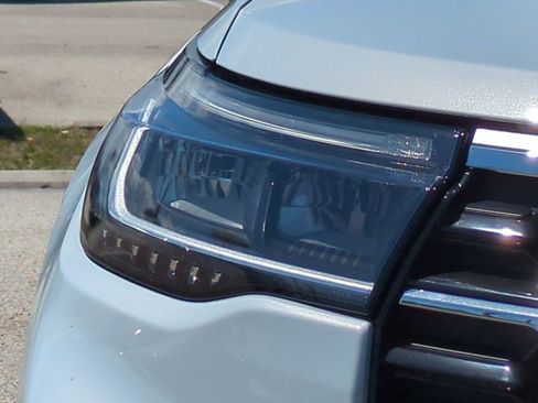 New 2026 Ford Explorer Active image 10