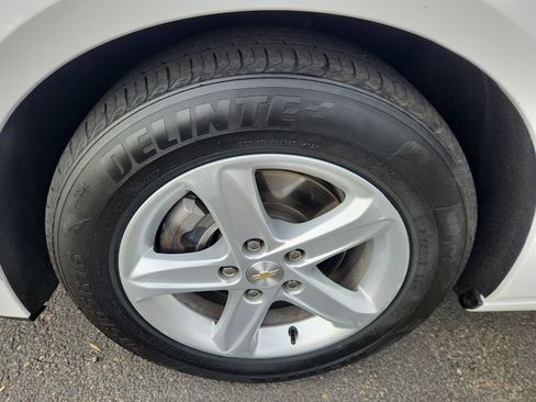 Used 2024 Chevrolet Malibu LS image 16