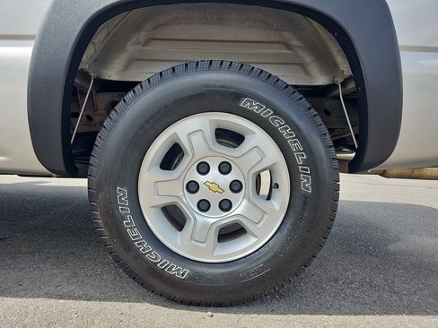 Used 2007 Chevrolet Silverado 1500 W/T RWD image 35