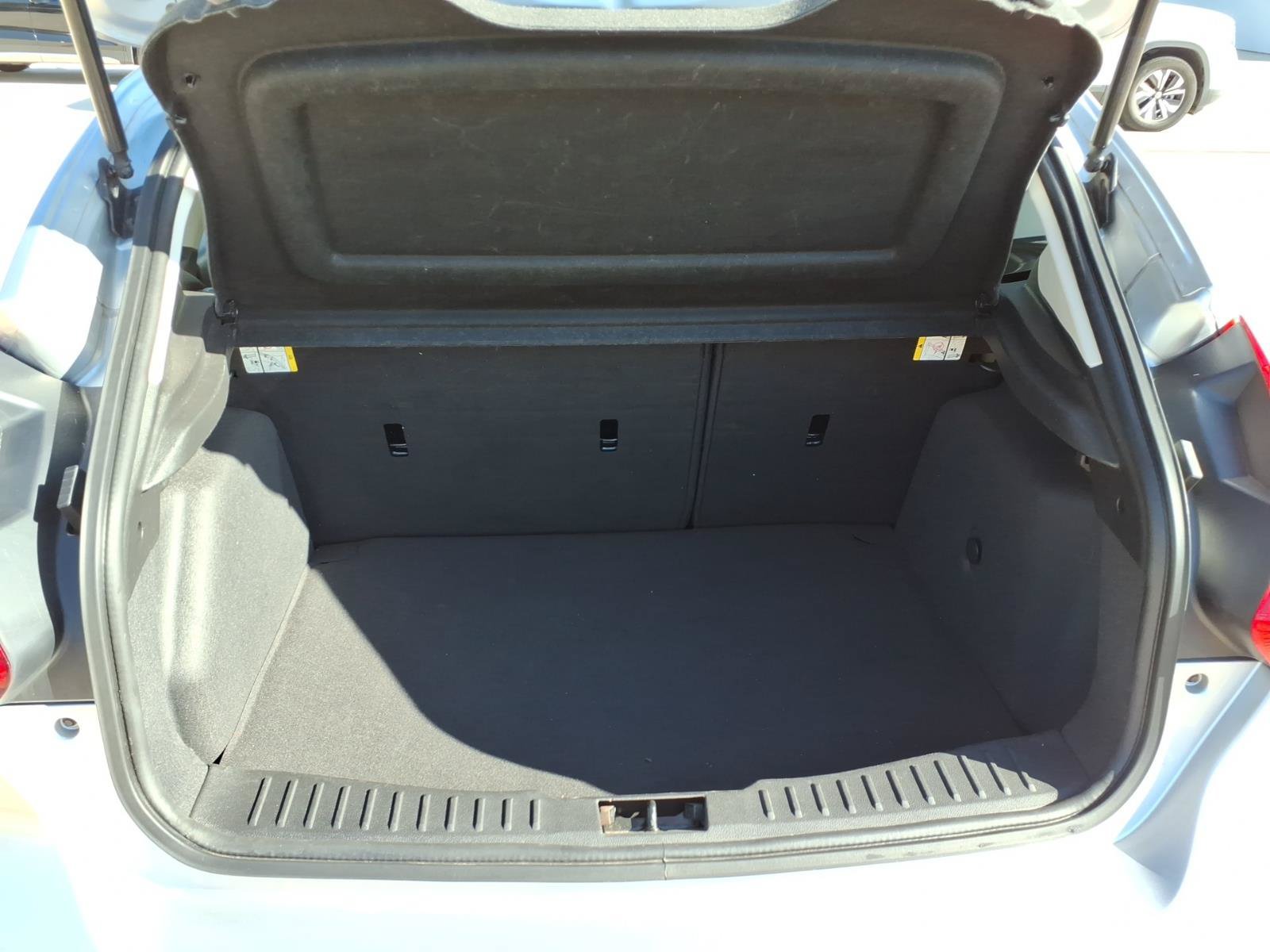 Used 2012 Ford Focus SEL FWD image 9