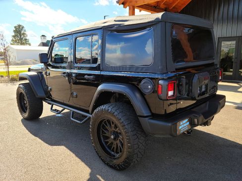Used 2022 Jeep Wrangler Unlimited Sport image 6