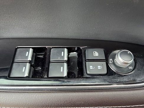 Used 2024 MAZDA CX-5 Signature image 15