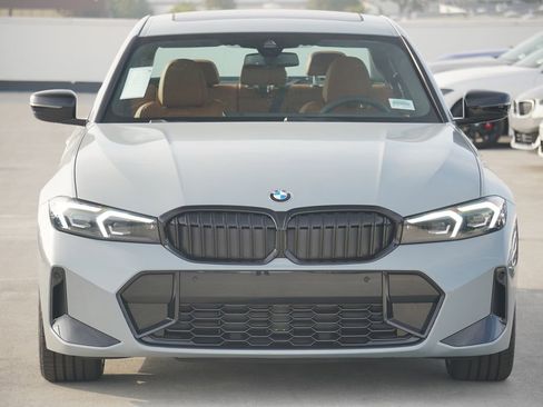 New 2026 BMW 330i Sedan w/ M Sport Package image 2