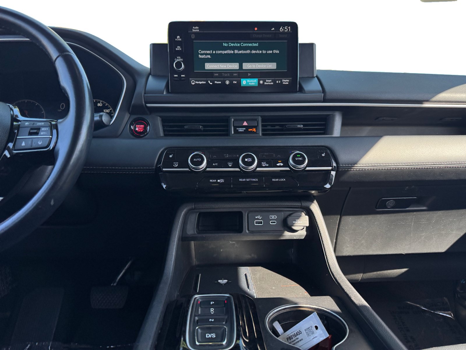 Used 2023 Honda Pilot Touring image 11
