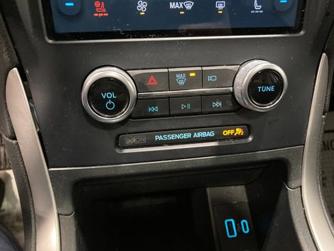 Used 2022 Ford Edge SEL w/ Convenience Package AWD/4WD image 13