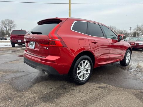 Used 2019 Volvo XC60 T5 Momentum w/ Protection Package Premier AWD/4WD image 6