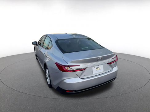 Used 2025 Toyota Camry LE image 10