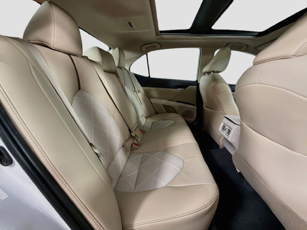 Used 2018 Toyota Camry XLE w/ Driver Assist Package FWD image 28