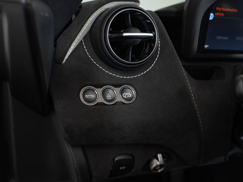 Used 2021 McLaren 720S RWD image 14