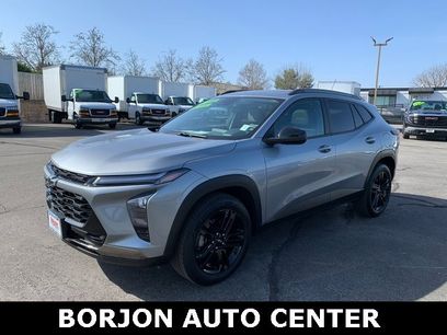 Used 2025 Chevrolet Trax ACTIV w/ Sunroof Package