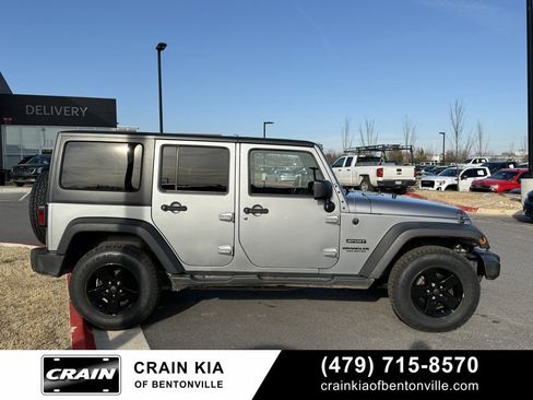 Used 2017 Jeep Wrangler Unlimited Sport w/ Quick Order Package 24S image 9