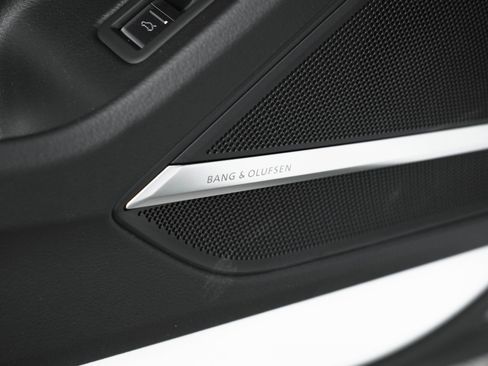 New 2025 Audi A8 L 3.0T image 23