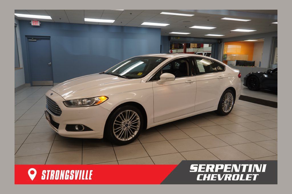 Used 2014 Ford Fusion SE w/ Equipment Group 202A FWD image 1