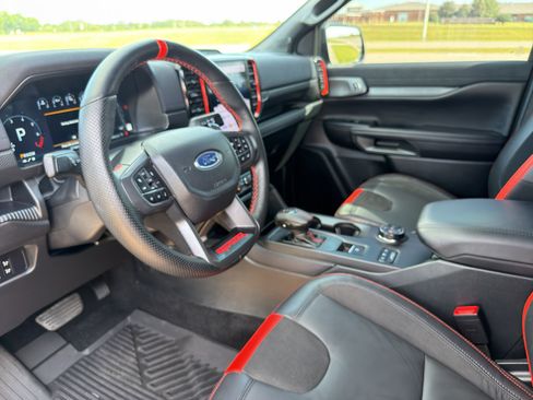 Used 2025 Ford Ranger Raptor AWD/4WD image 17