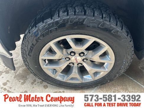 Used 2018 GMC Sierra 1500 SLT w/ SLT Premium Package image 8