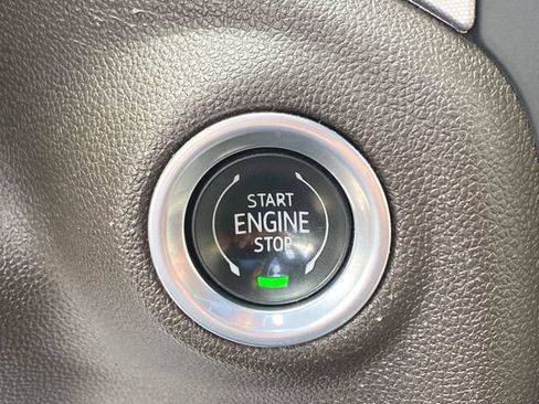 Used 2019 GMC Sierra 1500 SLT AWD/4WD image 10