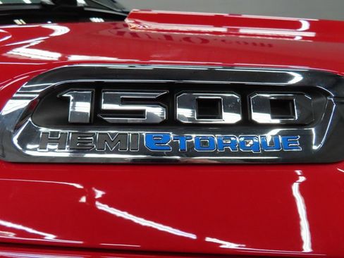 Used 2022 RAM 1500 Big Horn AWD/4WD image 40