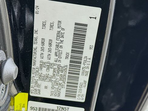 Used 2024 Toyota Tundra Limited w/ Power Package image 12