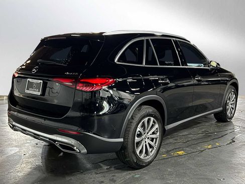 Used 2026 Mercedes-Benz GLC 300 4MATIC image 3