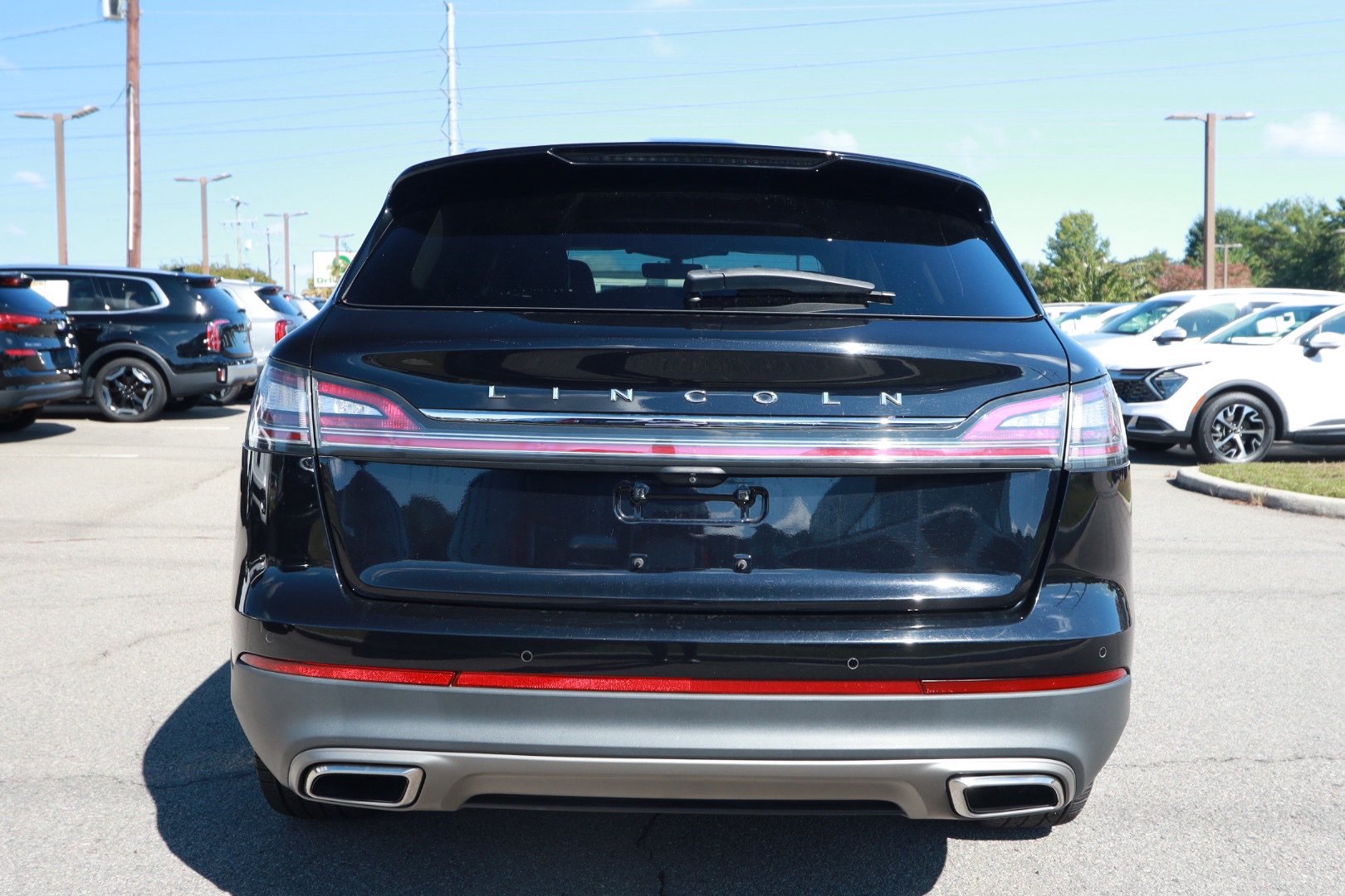 Used 2021 Lincoln Nautilus Reserve AWD/4WD image 4