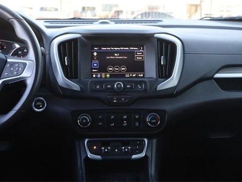 Used 2024 GMC Terrain SLE image 23