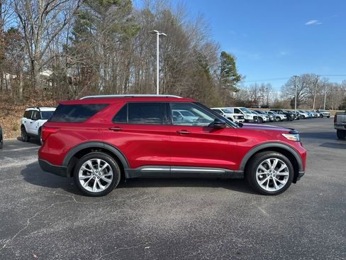 Used 2021 Ford Explorer Platinum w/ Equipment Group 601A image 2