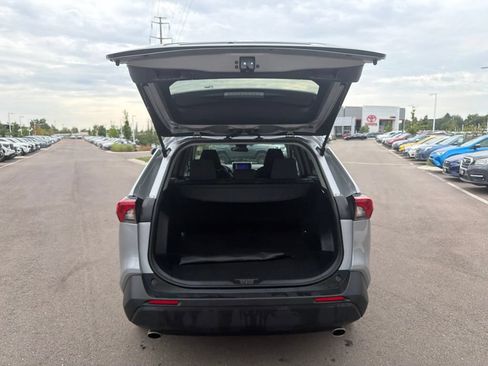 Used 2025 Toyota RAV4 XLE AWD/4WD image 14