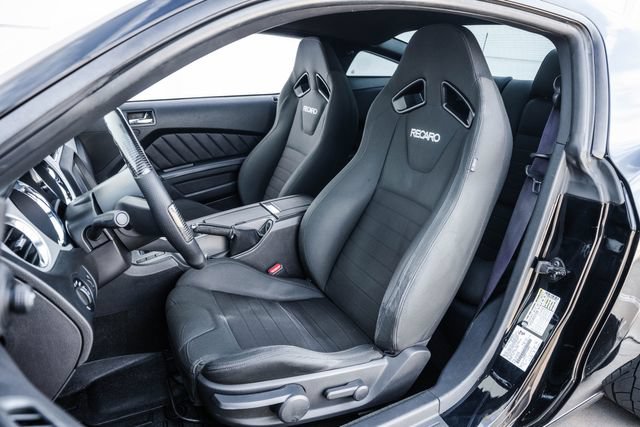 Used 2014 Ford Mustang GT Premium w/ Comfort Package RWD image 4
