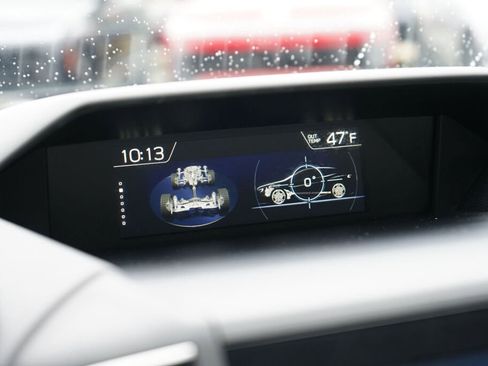 Used 2023 Subaru Crosstrek 2.5i Limited w/ Moonroof Package image 27