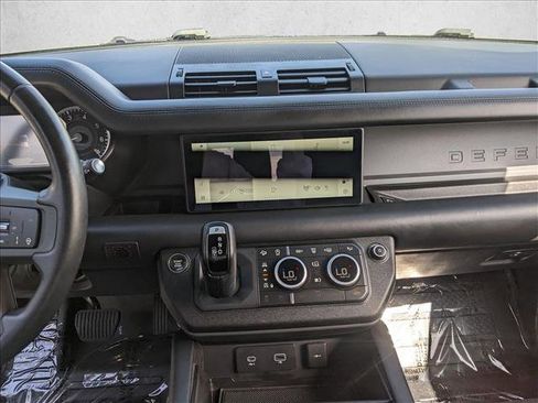 Used 2023 Land Rover Defender 110 X-Dynamic SE AWD/4WD image 13