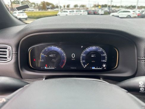 Used 2023 Jeep Wagoneer L Series II image 12