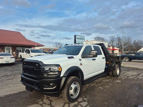 Used 2024 RAM 5500 Tradesman w/ Safety Group AWD/4WD image 4
