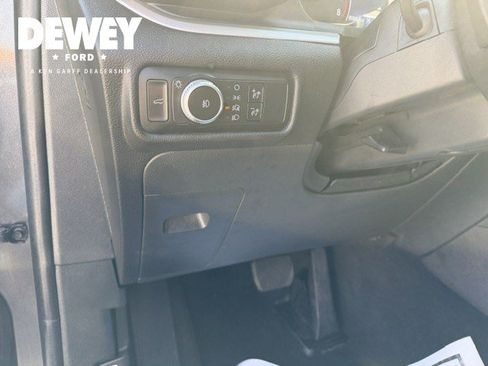 Used 2020 Ford Explorer XLT w/ Equipment Group 202A AWD/4WD image 13