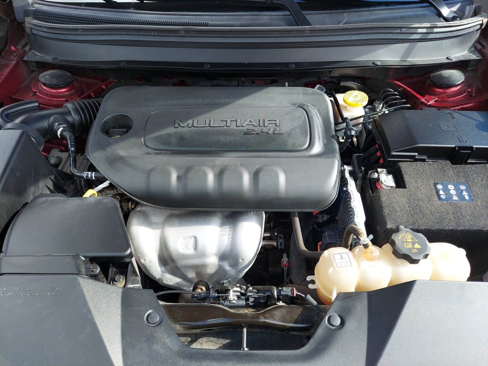 Used 2020 Jeep Cherokee Latitude Plus FWD image 29