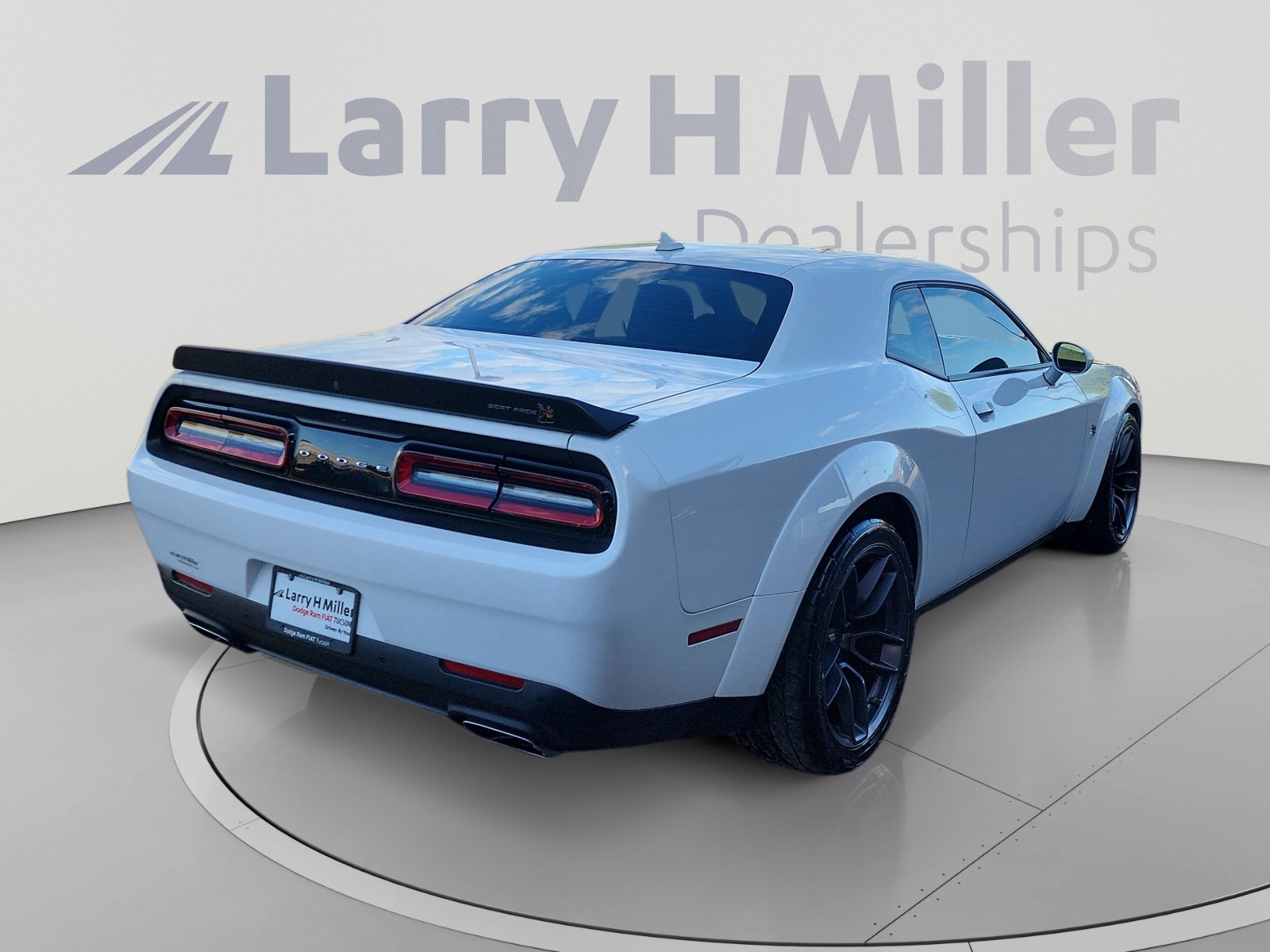 Used 2021 Dodge Challenger R/T Scat Pack RWD image 5