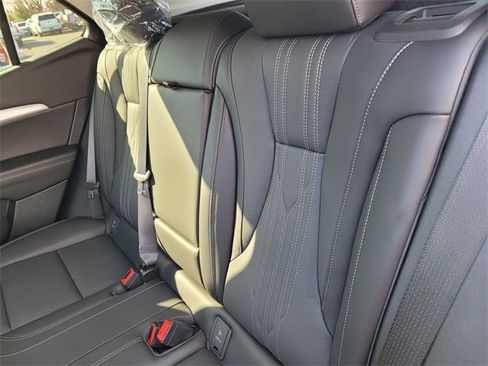 New 2025 Buick Envision Avenir image 11