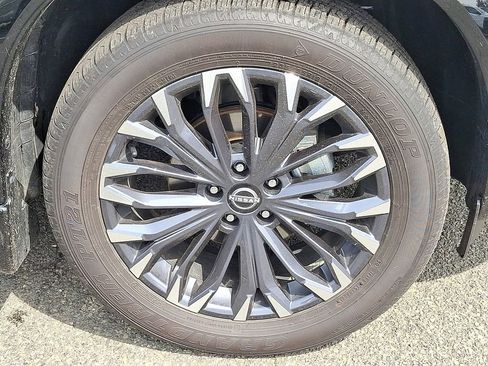 Used 2026 Nissan Rogue Platinum w/ Platinum Premium Package image 9