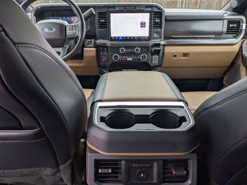 Certified 2024 Ford F350 Lariat w/ Chrome Package image 29