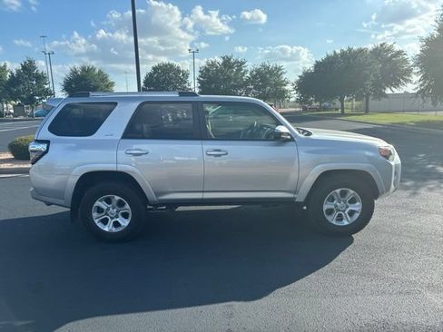 Used 2024 Toyota 4Runner SR5 RWD image 4