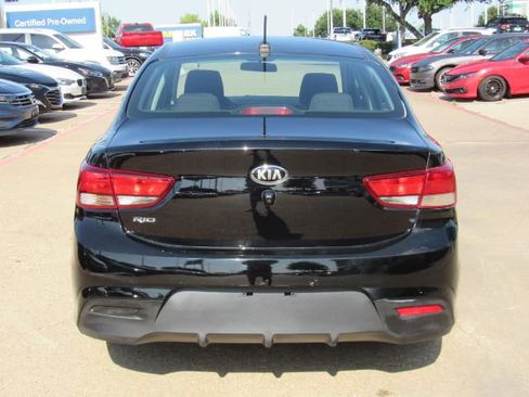 Used 2020 Kia Rio LX image 8