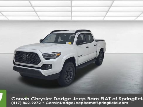 Used 2023 Toyota Tacoma Limited image 6