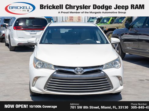 Used 2017 Toyota Camry LE image 2