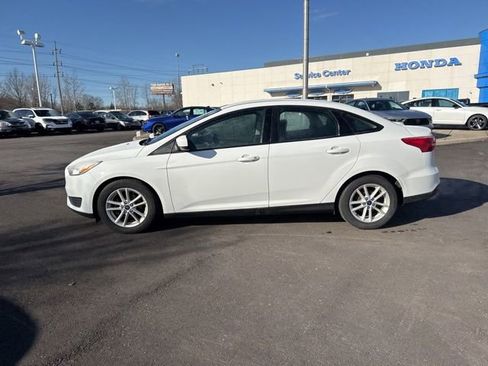 Used 2018 Ford Focus SE image 12