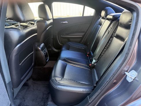 Used 2018 Dodge Charger R/T RWD image 17