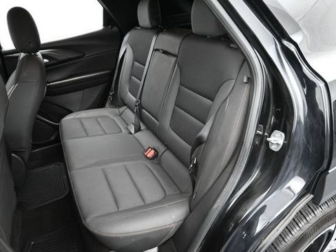 Used 2022 Chevrolet TrailBlazer RS FWD image 27